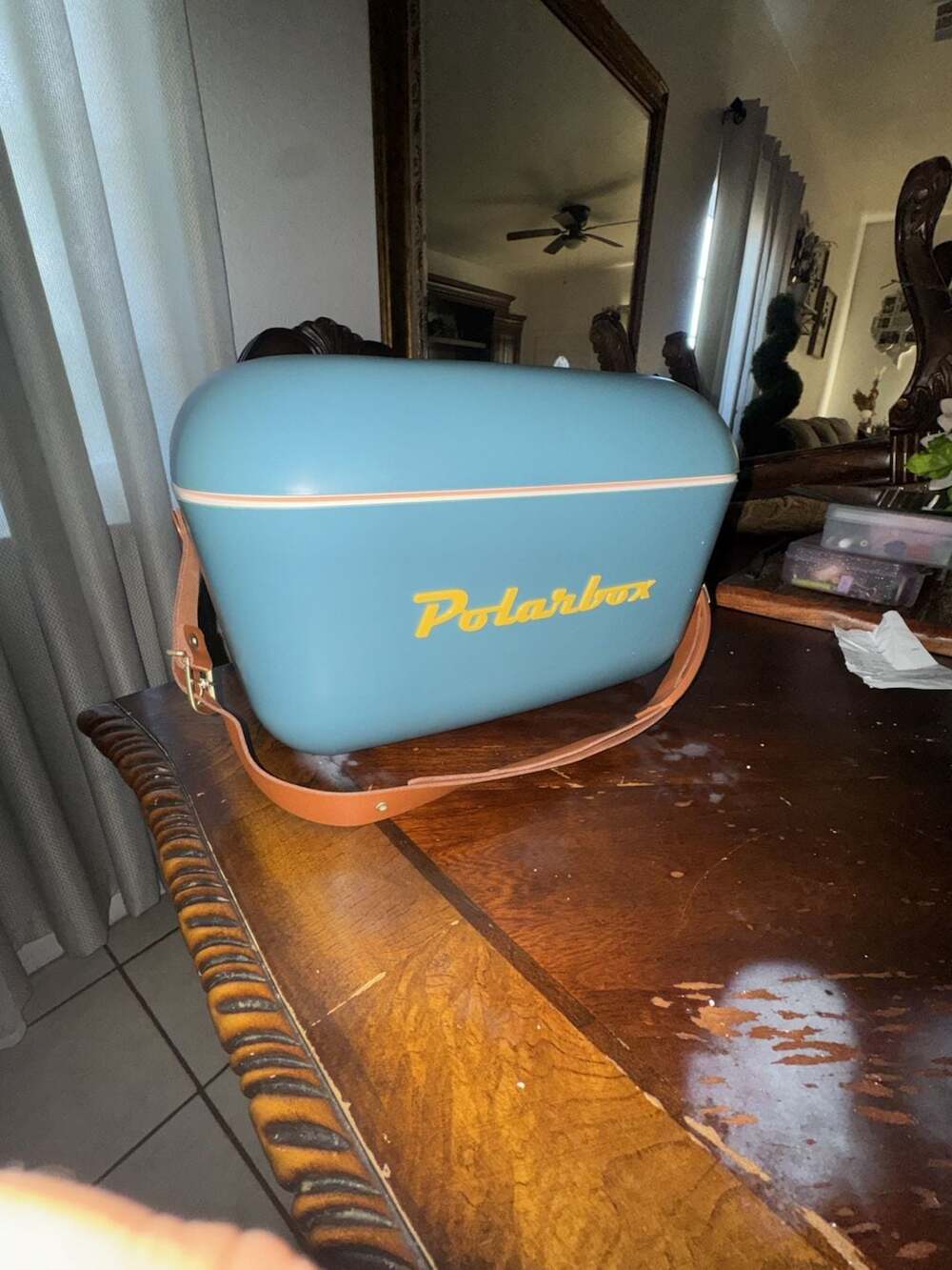 13 Quart Polarbox Retro Vintage Style Cooler with Adjustable Leather Strap